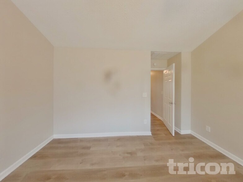 Building Photo - 20 Harvey Wood Dr