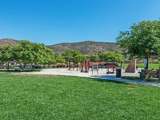 Building Photo - 17011 Calle Trevino