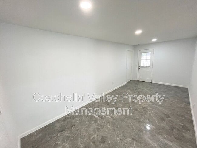 Building Photo - 77030 Florida Ave