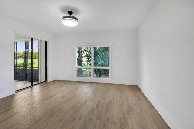 Building Photo - 7884 Seville Pl