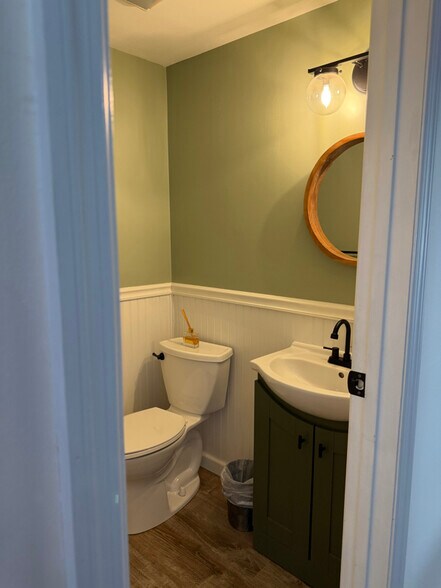 Building Photo - 29 Arrow Wood Pl