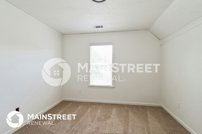 Building Photo - 9406 Slezenger Ln