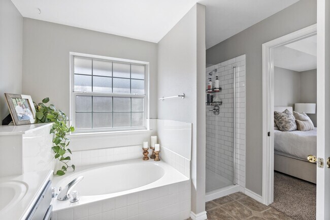 Building Photo - 1317 Baywood Ln