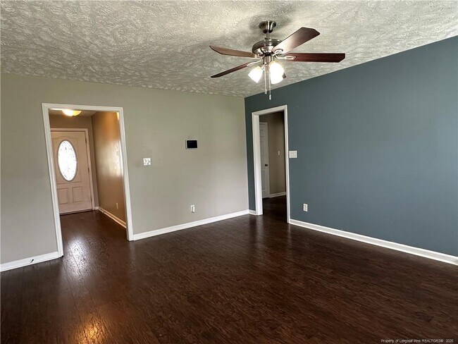 Building Photo - 1734 Winnabow Dr