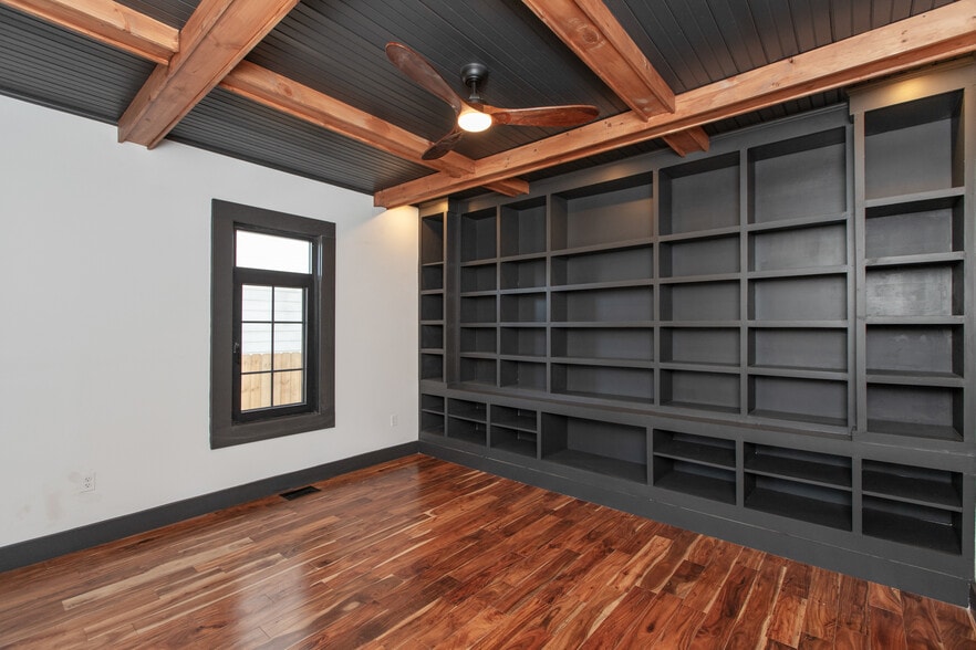 Building Photo - 2828 N Illinois St