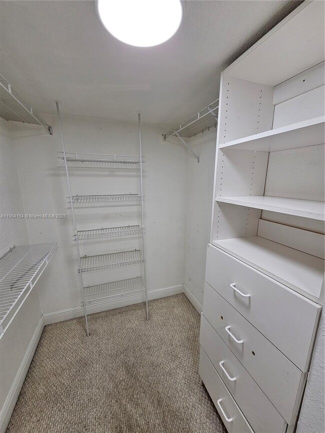 Building Photo - 10915 W Okeechobee Rd