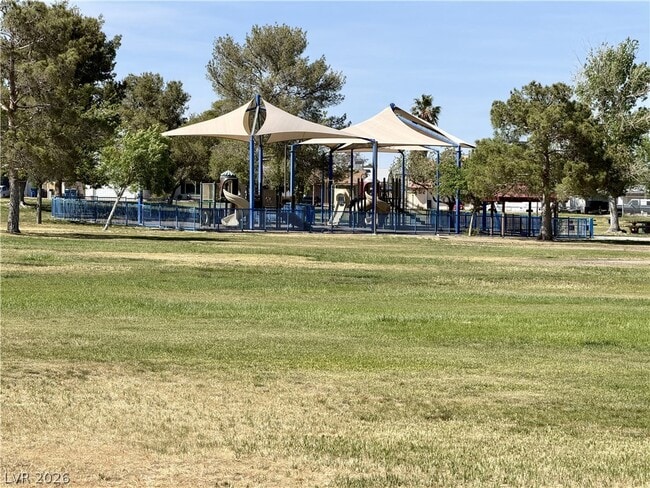 Building Photo - 6990 Paddington Way