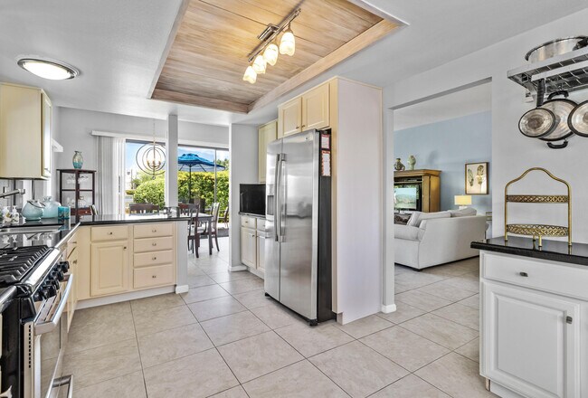 Building Photo - 48114 Cll Seranas