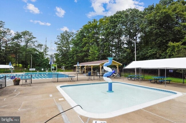 Building Photo - 3226 Foothill St