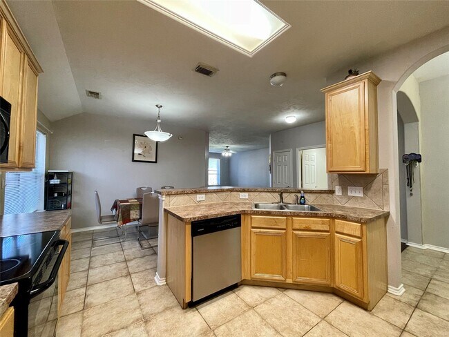 Building Photo - 12347 Carmel Dale Ln