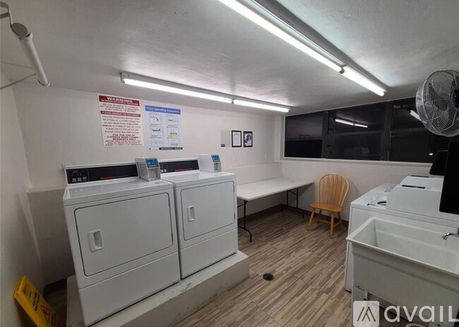 Building Photo - 2311 S Cypress Bend Dr