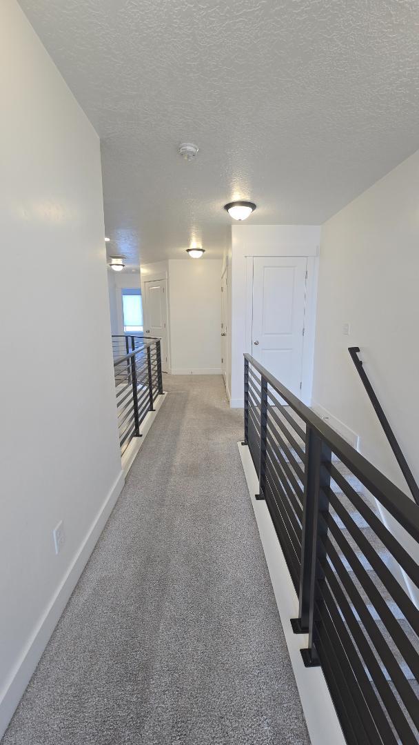 Building Photo - 12977 S Oberon Ln