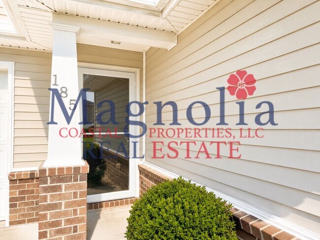 Building Photo - 4 Bedrooms, 2.5 Bathrooms in Live Oak Subdivision