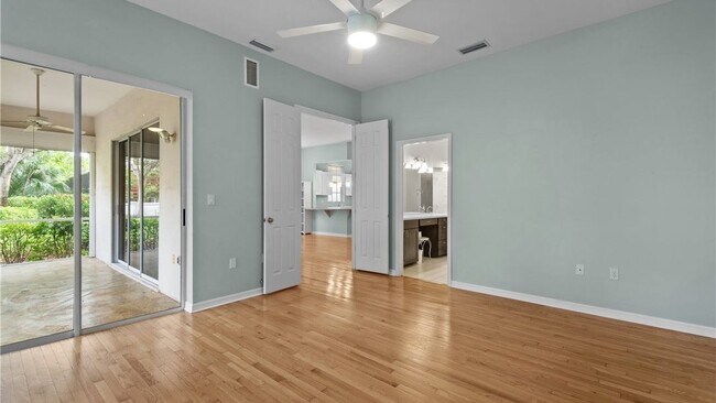 Building Photo - 11910 Seabreeze Cove Ln