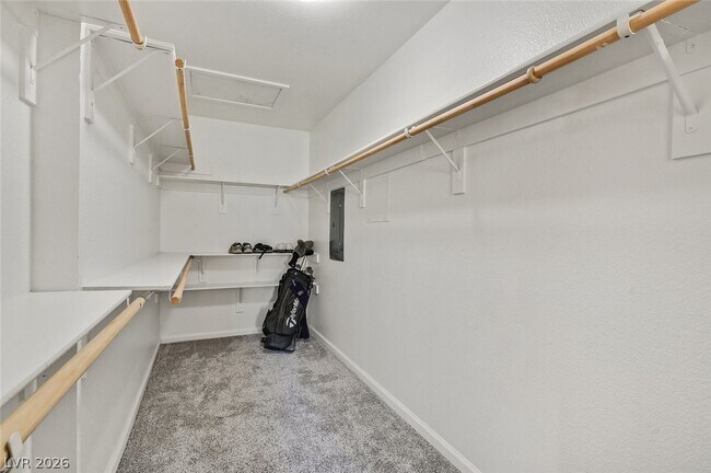 Building Photo - 668 Oakmont Ave