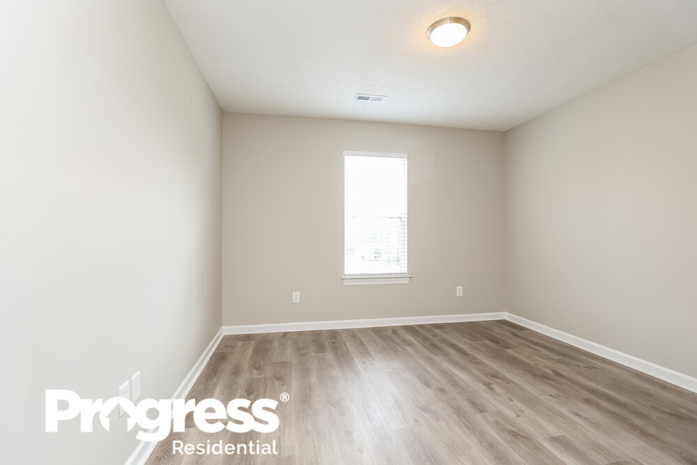 Building Photo - 3411 Belle Chase Dr