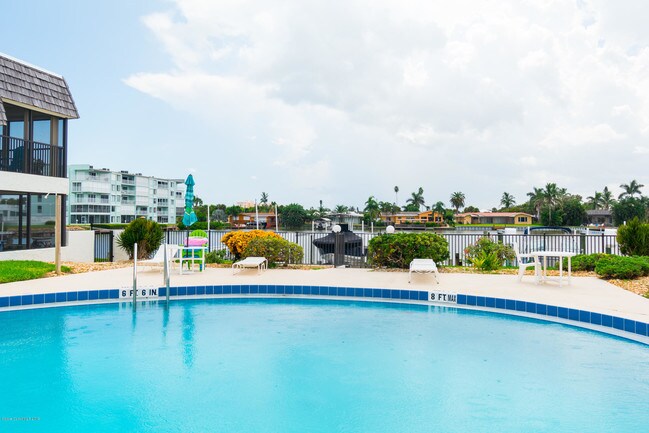 Building Photo - 205 S Banana River Blvd