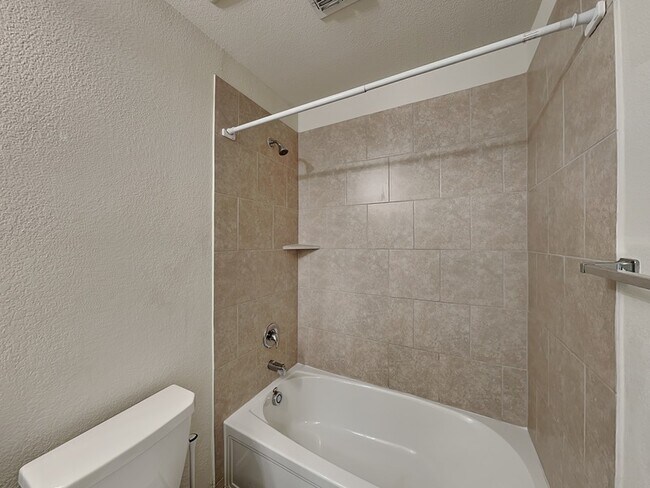 Building Photo - 316 Saguaro Dr
