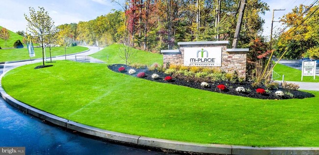 Building Photo - 219 Snow Ln