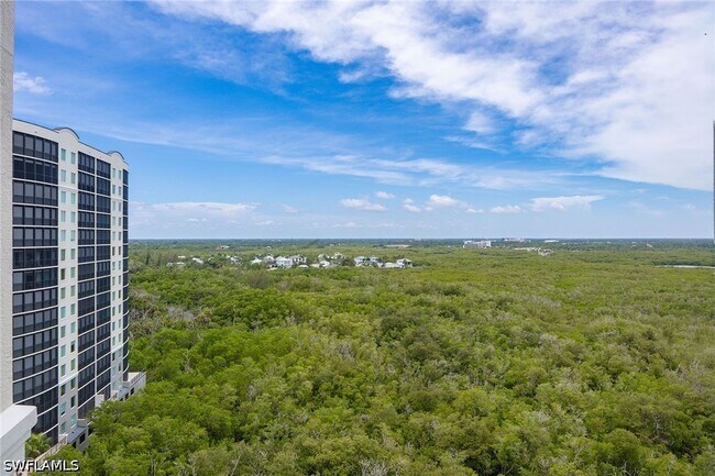 Building Photo - 420 Cove Tower Dr