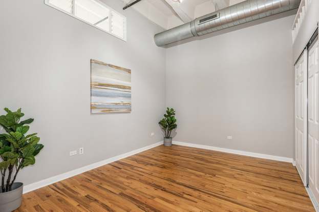 Building Photo - 1224 W Van Buren St