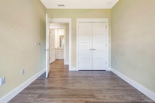 Building Photo - 340 Bluefish Dr