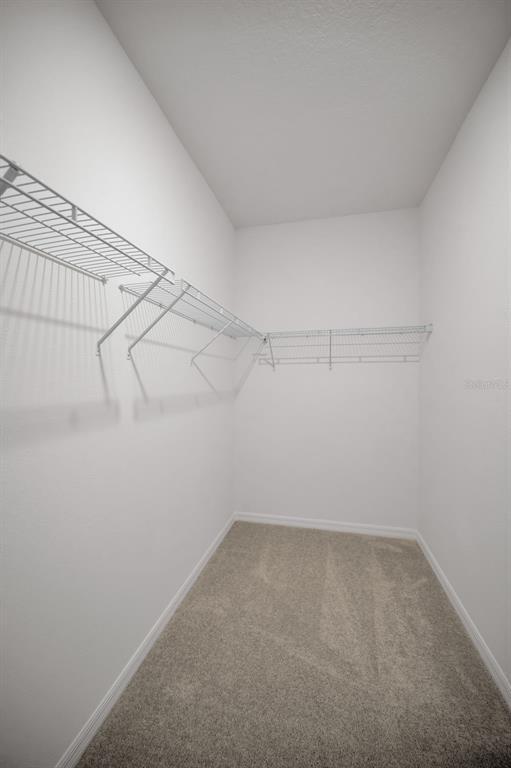 Building Photo - 18200 Pleasantview Blvd