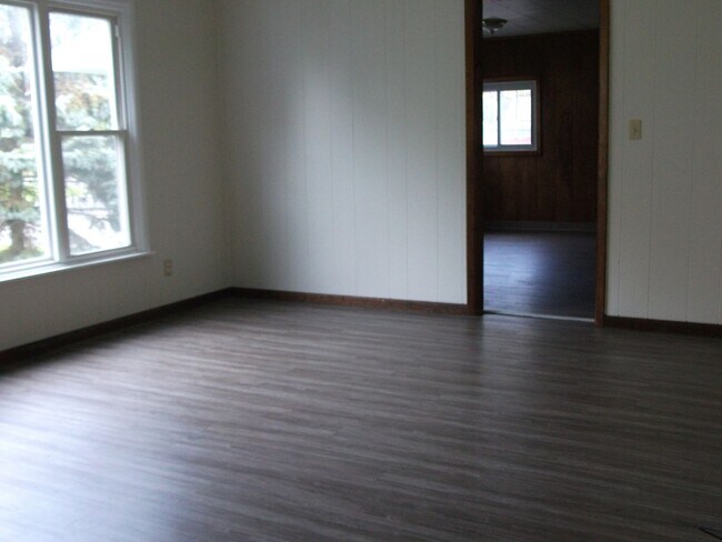 Building Photo - 316 Highland Ave