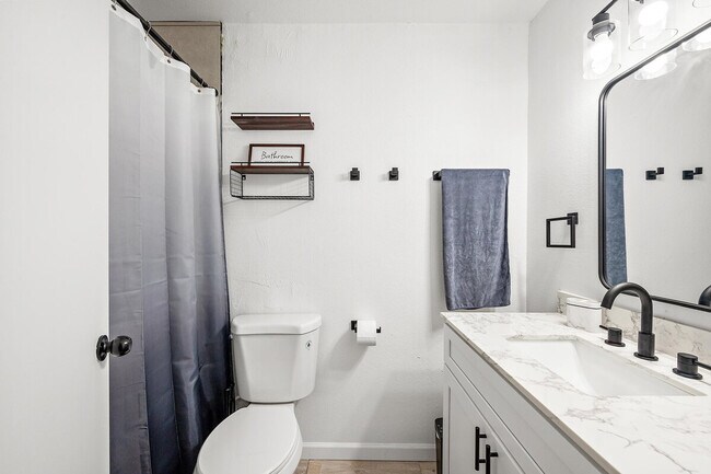 Building Photo - 2228 W Georgia Ave