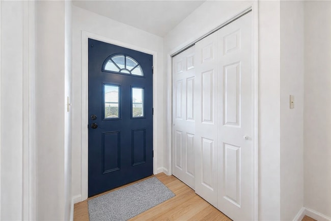 Building Photo - 7528 Buttercup Rd