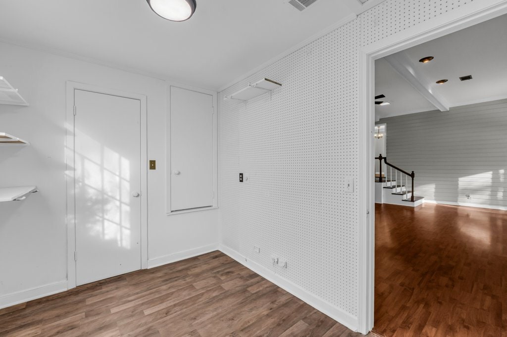 Building Photo - 1609 Chickasaw Dr