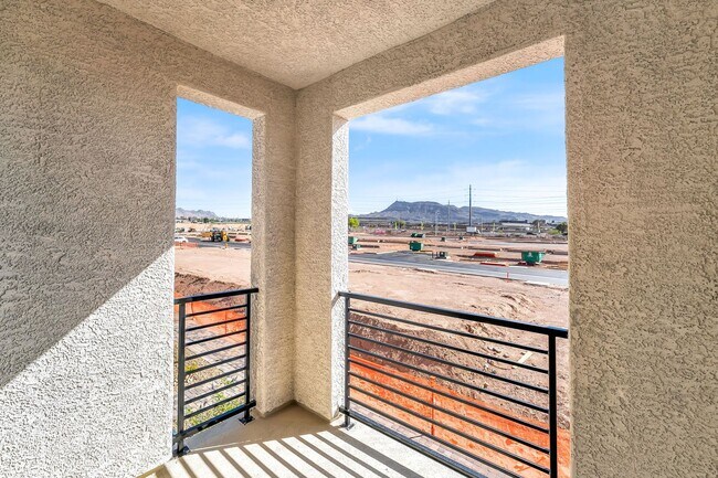 Building Photo - Modern Living in Cadence | Stylish Townhome with Open Concept & Community Amenities!