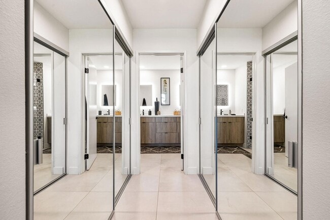 Building Photo - 76658 Daffodil Dr