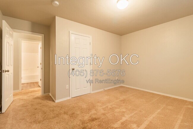 Building Photo - 13233 Bridgewater Dr