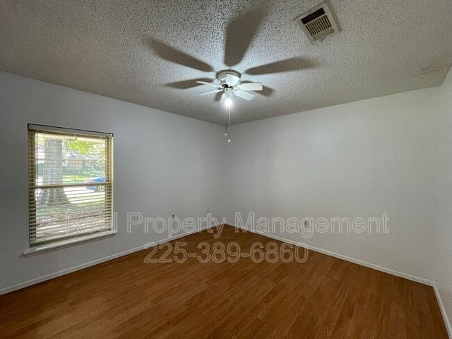 Building Photo - 5293 Chenango Dr