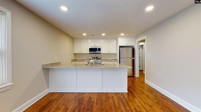 Building Photo - 3 bedroom 2 bath - SHANDON AREA!!!!!