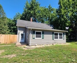 Building Photo - Spacious 3-bedroom, 1-bathroom home in Baroda