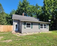 Building Photo - Spacious 3-bedroom, 1-bathroom home in Baroda