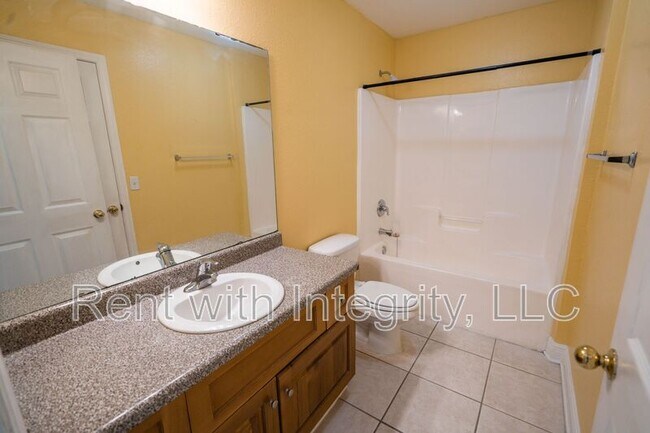 Building Photo - 3314 Sawtooth Dr