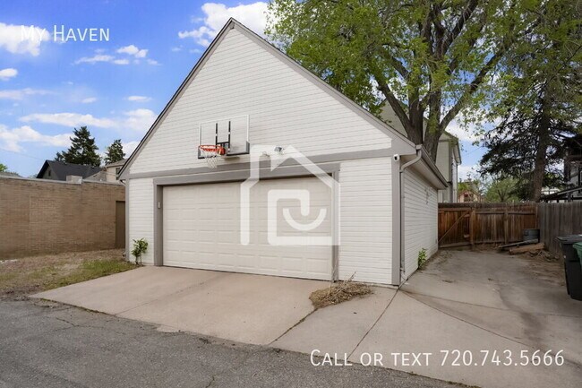 Building Photo - 481 S Washington St