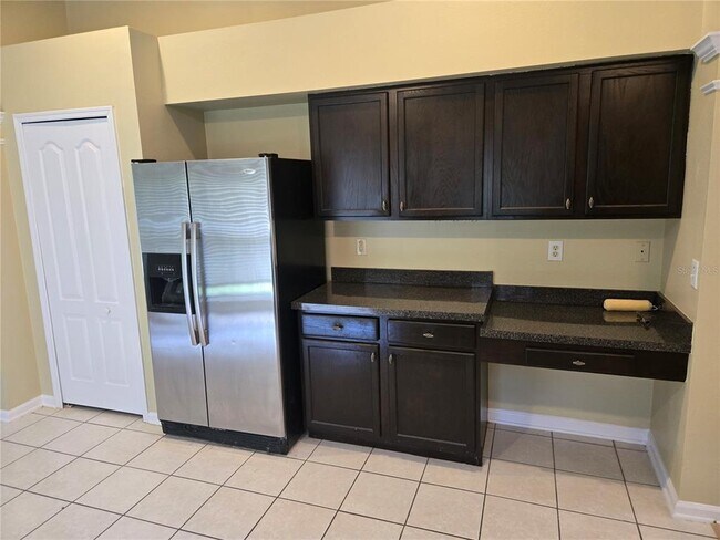 Building Photo - 1424 Wylie Ct