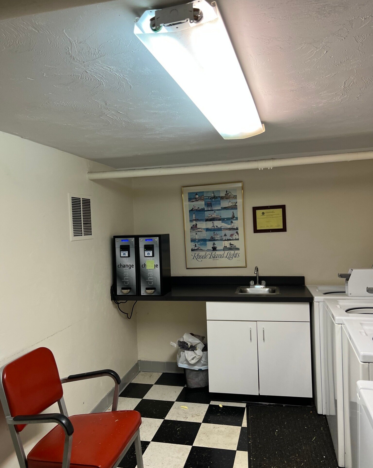 Building Photo - 82 Hampshire St