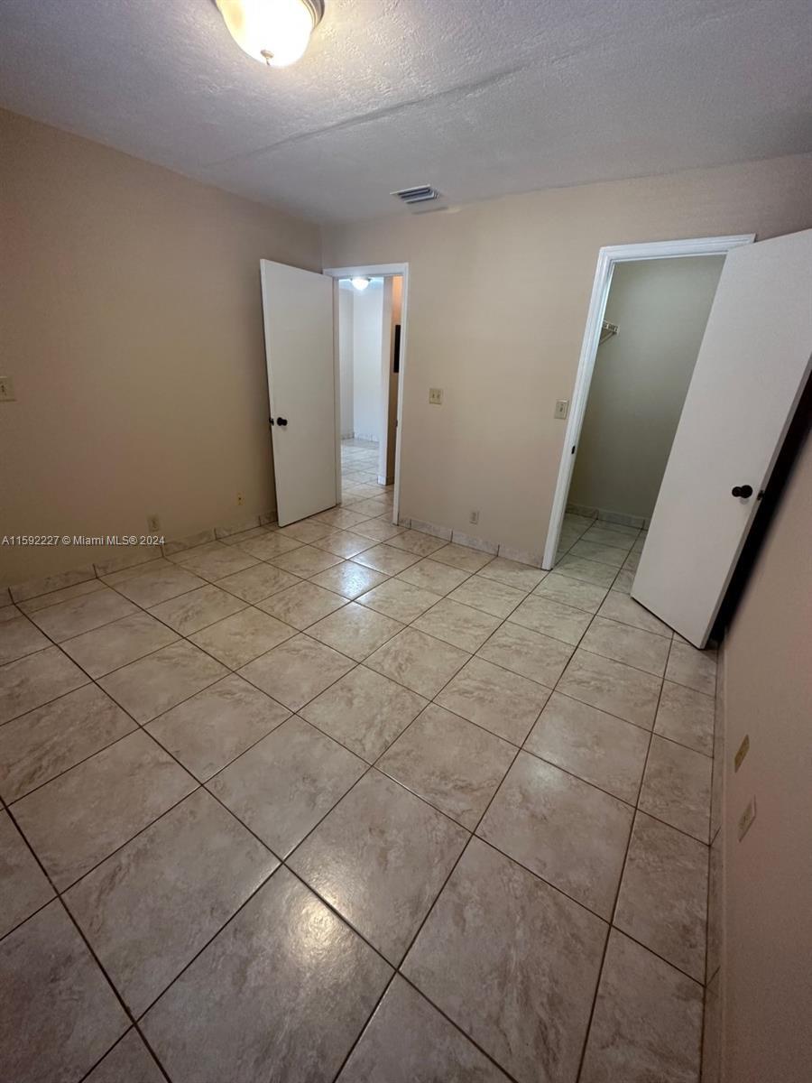 Building Photo - 2846 S University Dr