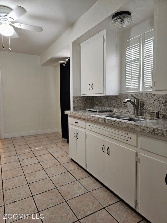 Building Photo - 2 br, 2 bath House - 1029 E Meadowbrook Ave