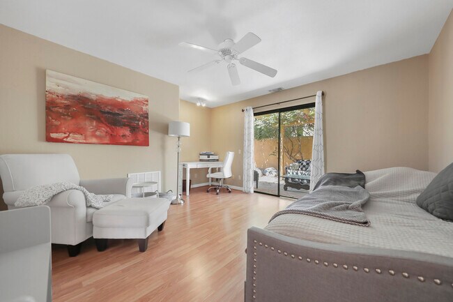 Building Photo - 72816 Mesa View Dr
