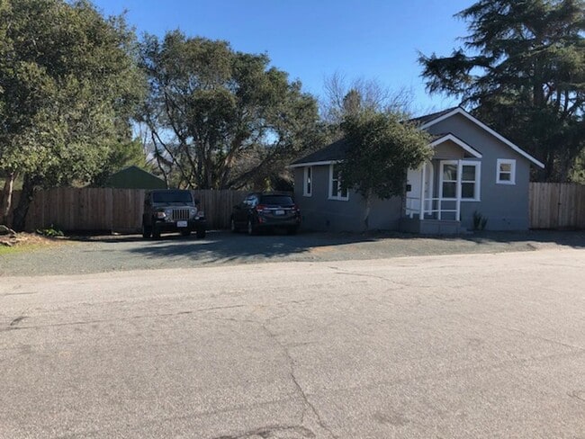 Building Photo - Jeffrey and Foothill Properties