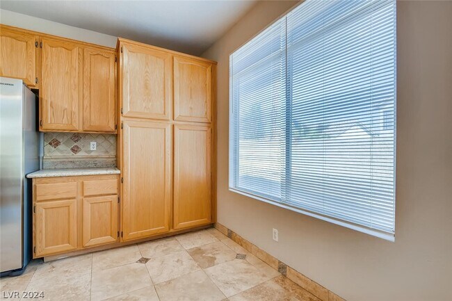 Building Photo - 8213 W Ruby Mountain Way