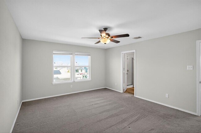 Building Photo - 453 Stone Water Ln