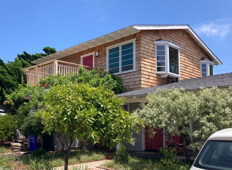 view from street - 624 Bonair St