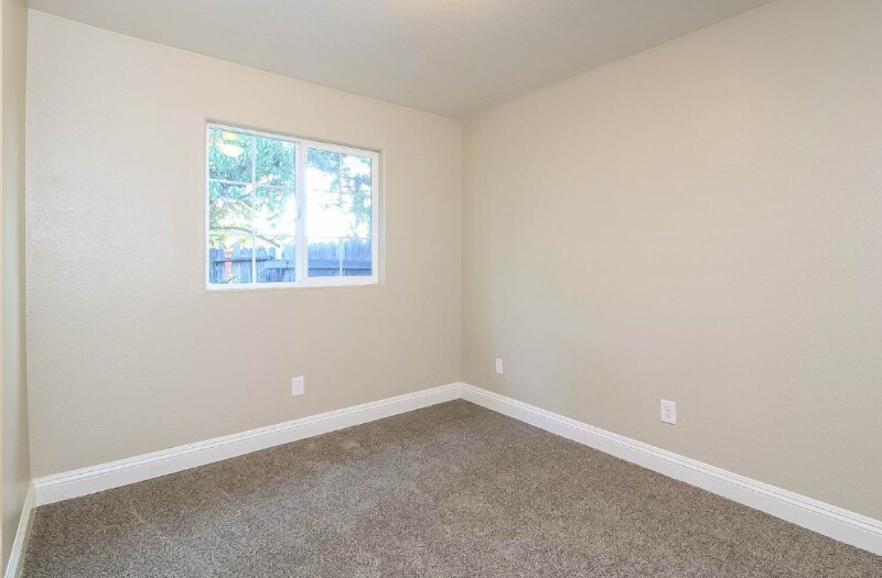 Building Photo - 4433 Bollenbacher Ave